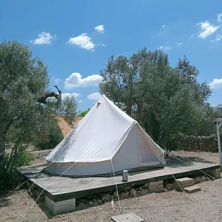 Macaria Agricampeggio مكان تخييم